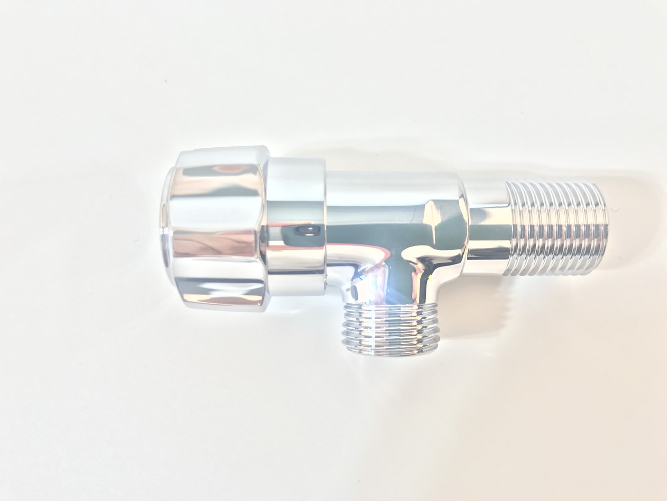 Wavraging Angle Valve - Durable and Reliable Shut-Off Solution